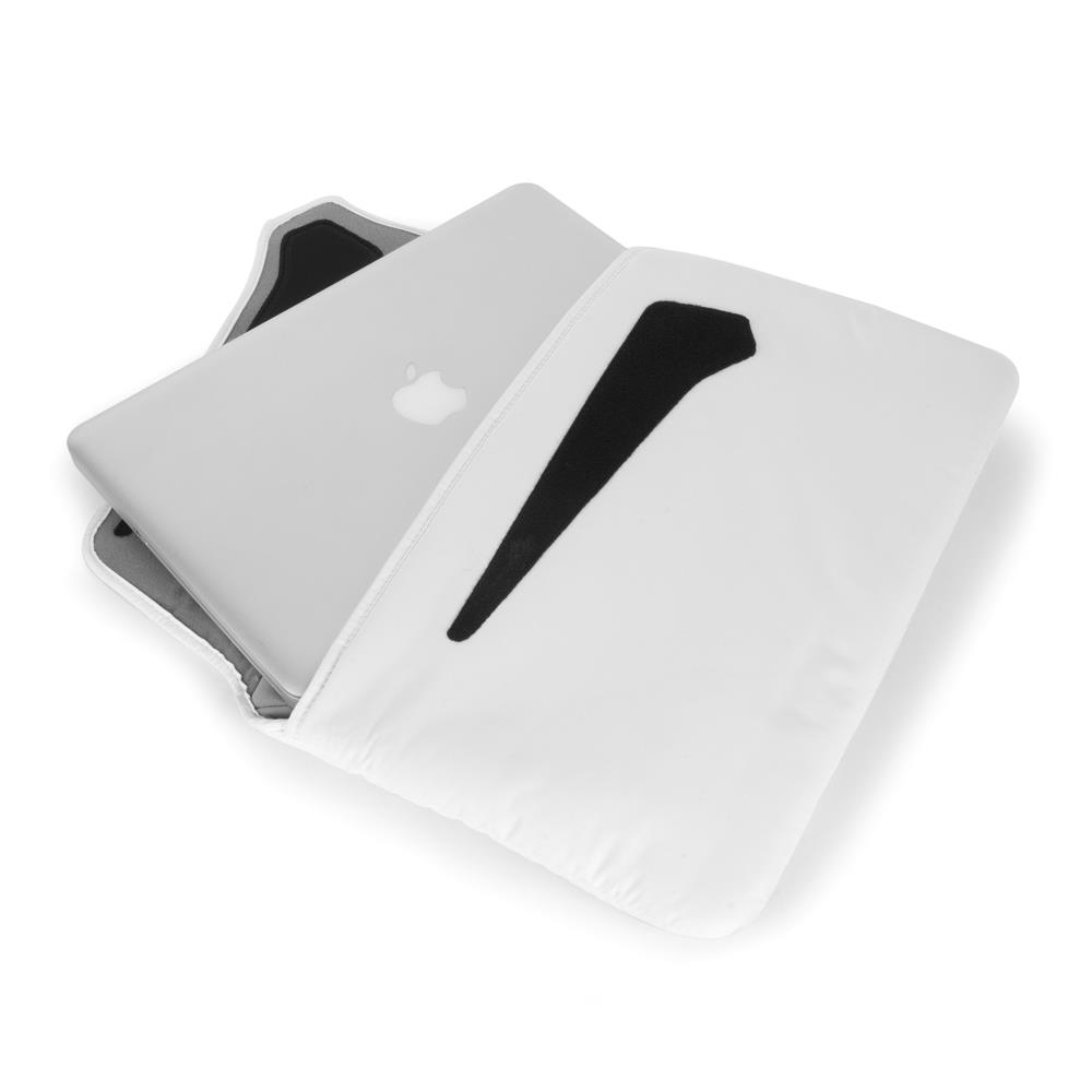 120808 Tucano BFSOFT13-W Tucano Softskin for Apple MacBook 13&quot; hvit